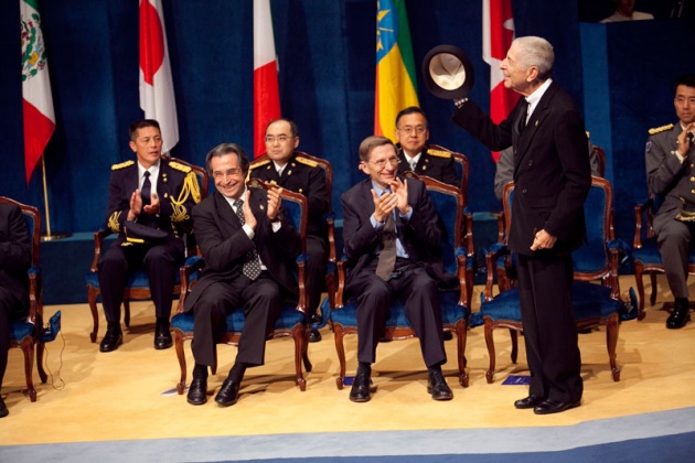 Don Felipe ha presidido, acompaado de la princesa de Asturias y en presencia de la reina, la ceremonia de entrega de la XXXI edicin de los Premios Prncipe de Asturias.