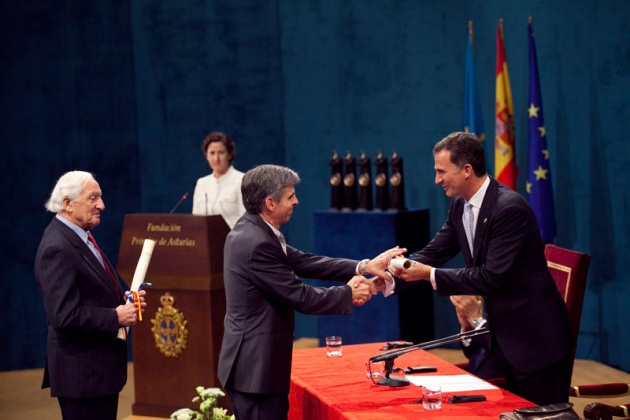 Don Felipe ha presidido, acompaado de la princesa de Asturias y en presencia de la reina, la ceremonia de entrega de la XXXI edicin de los Premios Prncipe de Asturias.