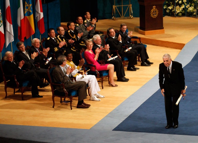 Don Felipe ha presidido, acompaado de la princesa de Asturias y en presencia de la reina, la ceremonia de entrega de la XXXI edicin de los Premios Prncipe de Asturias.