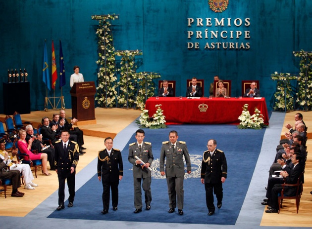 Don Felipe ha presidido, acompaado de la princesa de Asturias y en presencia de la reina, la ceremonia de entrega de la XXXI edicin de los Premios Prncipe de Asturias.