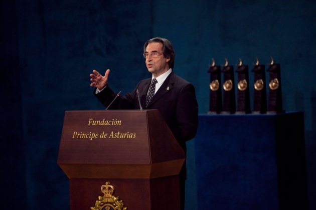 Don Felipe ha presidido, acompaado de la princesa de Asturias y en presencia de la reina, la ceremonia de entrega de la XXXI edicin de los Premios Prncipe de Asturias.