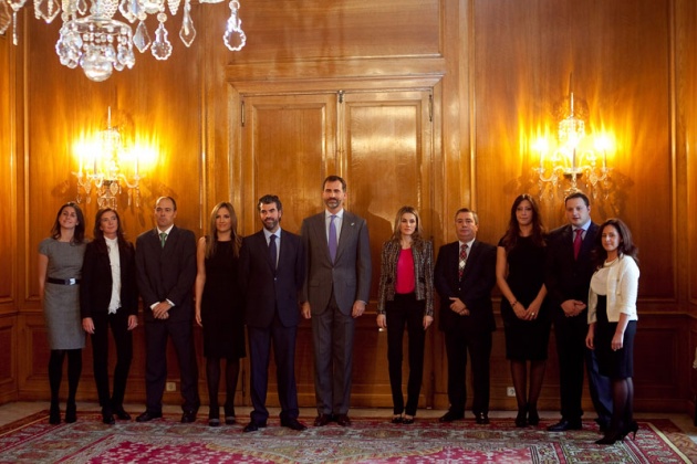 Los Prncipes de Asturias con representantes del Club de Empresas Oviedo Congresos.