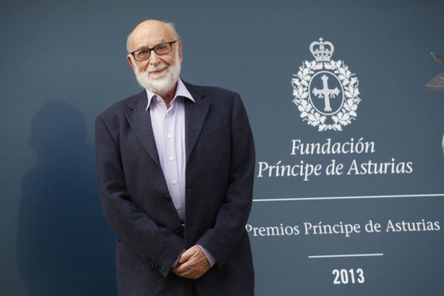 Llegada de Franois Englert, Premio Prncipe de Asturias de Investigacin Cientfica y Tcnica