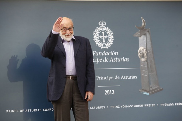Llegada de Fran�ois Englert, Premio Pr�ncipe de Asturias de Investigaci�n Cient�fica y T�cnica