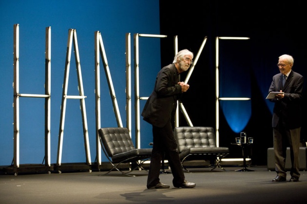 Durante un coloquio en el Teatro Jovellanos, el premio Prncipe de Asturias de las Artes 2013 ha asegurado que el objetivo de sus pelculas no es provocar, sin embargo lo consigue porque "dices cosas que la gente no quiere or".