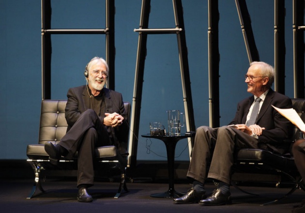 Durante un coloquio en el Teatro Jovellanos, el premio Prncipe de Asturias de las Artes 2013 ha asegurado que el objetivo de sus pelculas no es provocar, sin embargo lo consigue porque "dices cosas que la gente no quiere or".