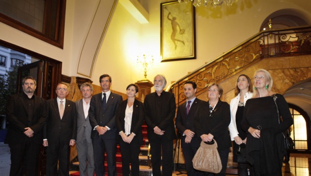 Durante un coloquio en el Teatro Jovellanos, el premio Prncipe de Asturias de las Artes 2013 ha asegurado que el objetivo de sus pelculas no es provocar, sin embargo lo consigue porque "dices cosas que la gente no quiere or".