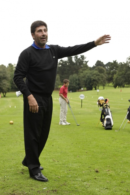 Jos Mara Olazbal, Premio Prncipe de Asturias de los Deportes, visita el Real Club de Golf de Castiello en Gijn
