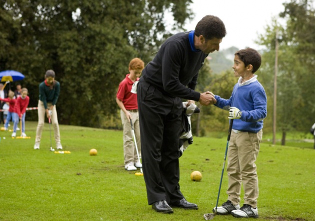 Jos Mara Olazbal, Premio Prncipe de Asturias de los Deportes, visita el Real Club de Golf de Castiello en Gijn