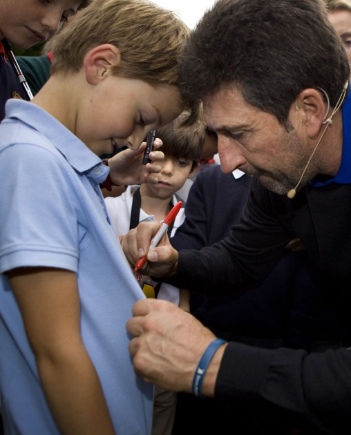 Jos Mara Olazbal, Premio Prncipe de Asturias de los Deportes, visita el Real Club de Golf de Castiello en Gijn