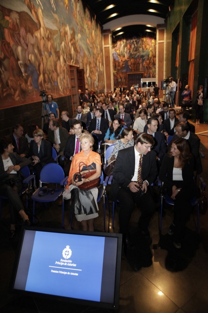 Charla de Peter Gruss, Presidente de la Sociedad Max Plank, Premio Prncipe de Asturias de Cooperacin Internacional 2013