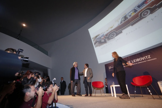 La fotgrafa Annie Leibovitz, Premio Prncipe de Asturias de Comunicacin y Humanidades, visita el Centro Niemeyer en Avils