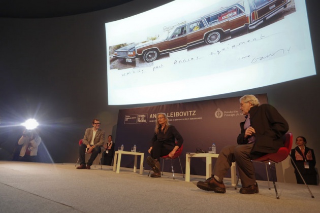 La fotgrafa Annie Leibovitz, Premio Prncipe de Asturias de Comunicacin y Humanidades, visita el Centro Niemeyer en Avils