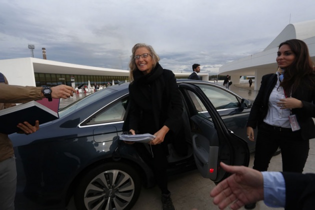 La fotgrafa Annie Leibovitz, Premio Prncipe de Asturias de Comunicacin y Humanidades, visita el Centro Niemeyer en Avils