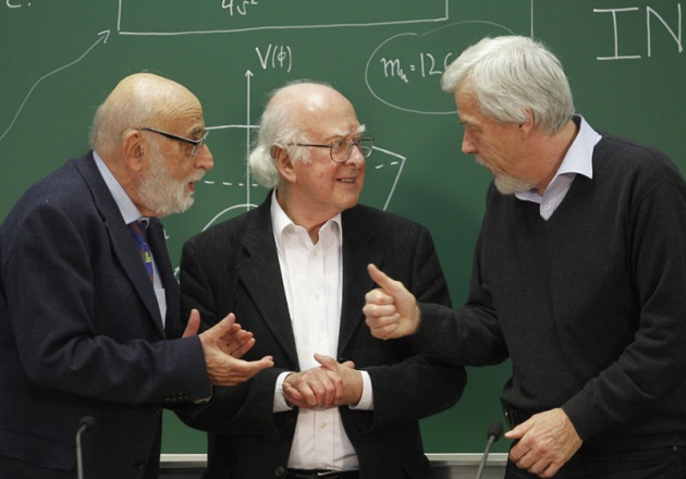 Higgs, Englert y el CERN, con los estudiantes asturianos