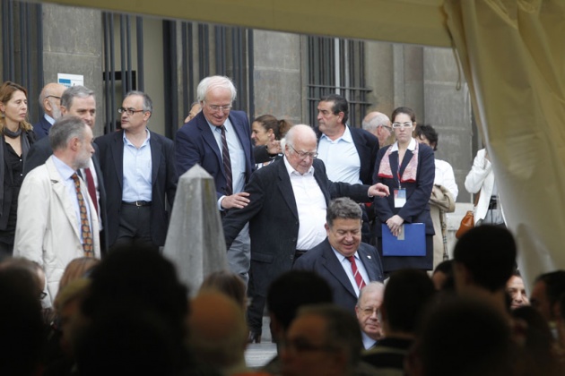 Higgs, Englert y el CERN, con los estudiantes asturianos