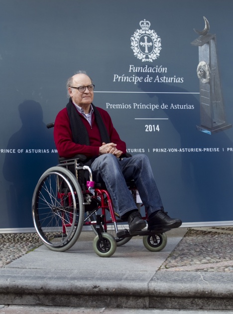 Llegada de Quino, Premio Prncipe de Asturias de Comunicacin y Humanidades