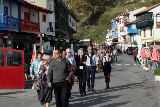 Joseph Prez, Premio Prncipe de Asturias de las Ciencias Sociales, visita Villaviciosa y Tazones