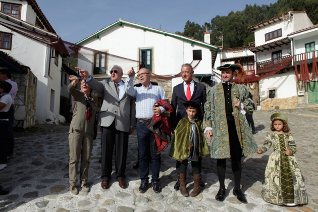 Joseph Prez, Premio Prncipe de Asturias de las Ciencias Sociales, visita Villaviciosa y Tazones