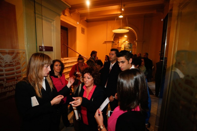 Caddy Adzuba, Premio Prncipe de Asturias de la Concordia 2014, charla en el Teatro Palacio Valds de Avils