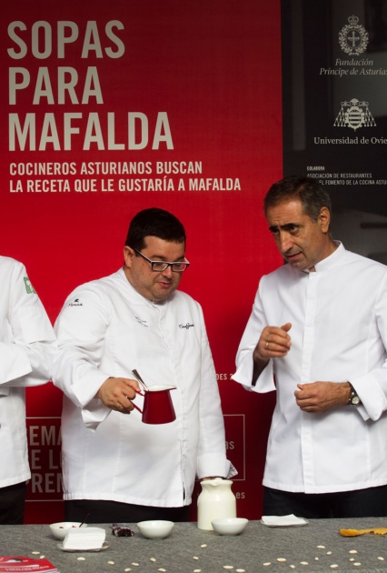 El humorista grfico ha inaugurado la exposicin "Quino por Mafalda" en el edificio Histrico de la Universidad de Oviedo