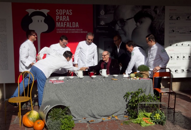 El humorista grfico ha inaugurado la exposicin "Quino por Mafalda" en el edificio Histrico de la Universidad de Oviedo