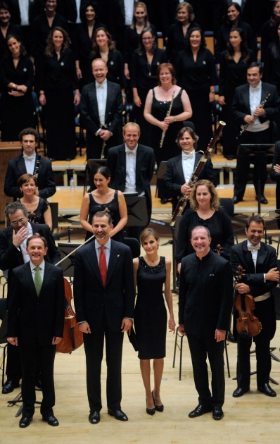 Llegada de los Reyes a Oviedo para la entrega de los Premios "Prncipe de Asturias" 2014