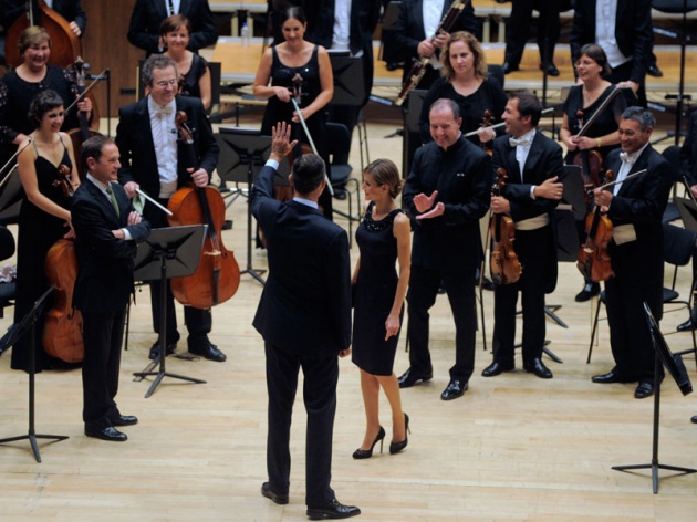 Llegada de los Reyes a Oviedo para la entrega de los Premios "Prncipe de Asturias" 2014