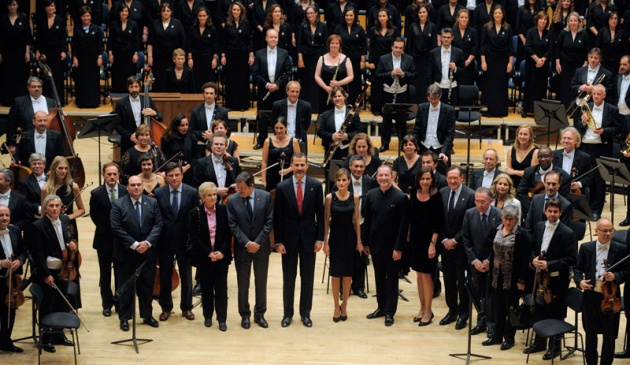 Llegada de los Reyes a Oviedo para la entrega de los Premios "Prncipe de Asturias" 2014