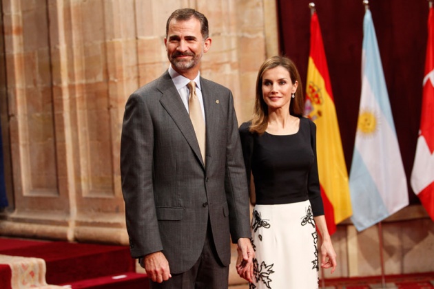 Los Prncipes reciben a los premiados en el hotel de la Reconquista