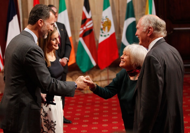 Los Prncipes reciben a los premiados en el hotel de la Reconquista