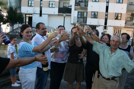 San Tirso de Abres brinda el Pueblo ejemplar de Asturias a sus mayores