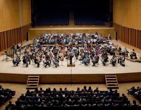 El pblico abarrot el ensayo del concierto