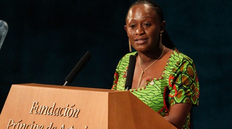 Caddy Adzuba comparte el "honor" con mujeres v�ctimas de violencia sexual